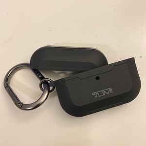 Tumi Airpod Pro Case